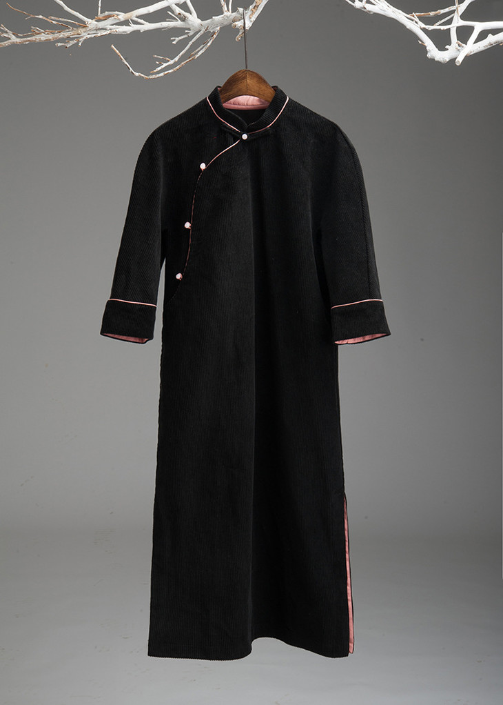 原创设计新中式复古黑色灯心绒长袍外套货号xs17163