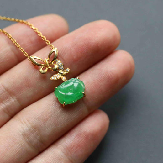 化蝶冰种阳绿和和美美翡翠锁骨链18k黄金镶嵌 商品图7