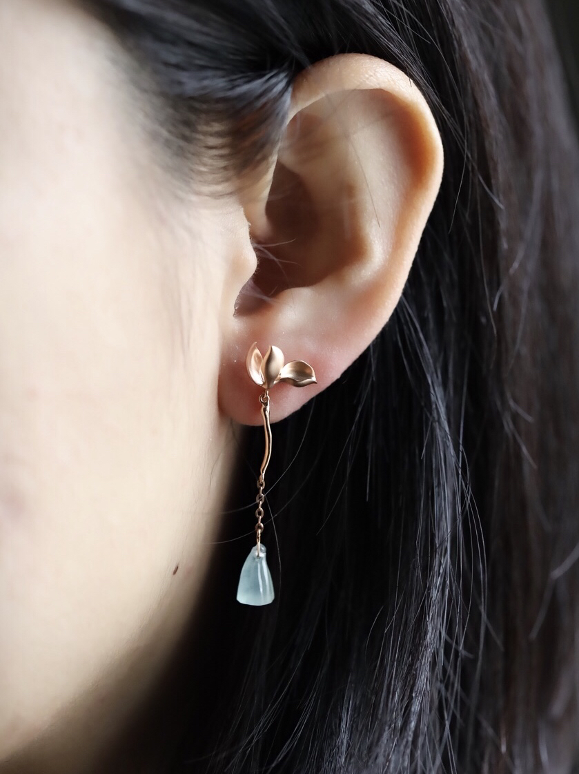 高冰种淡晴水翡翠莲蓬耳坠18k玫瑰金镶嵌