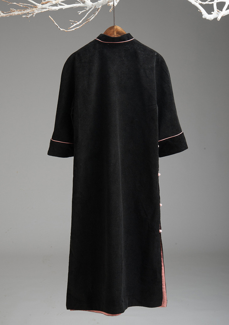 原创设计新中式复古黑色灯心绒长袍外套货号xs17163