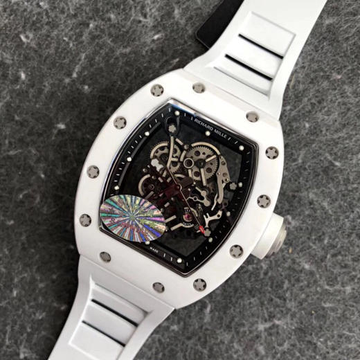 Richard Mille 理查德·米勒KV版本RM055 表圈和底盖采用纳米陶瓷复合材料，具有耐划伤性和抗变色性，且陶瓷纹理清晰 商品图8