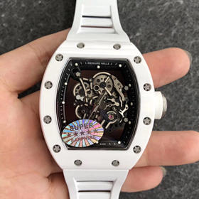 Richard Mille 理查德·米勒KV版本RM055 表圈和底盖采用纳米陶瓷复合材料，具有耐划伤性和抗变色性，且陶瓷纹理清晰