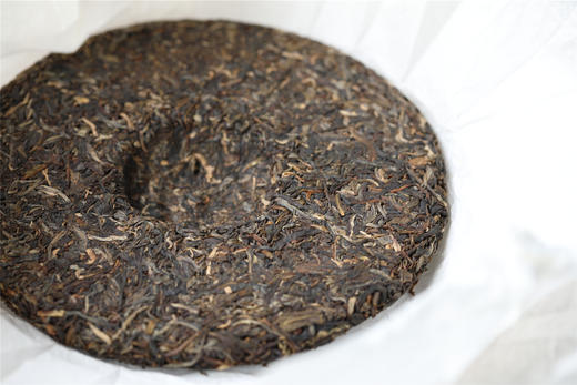 澜沧古茶2014年春億大饼普洱茶生茶云南茶叶景迈古树单株春茶357g 商品图3