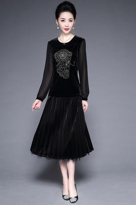 CQ-	HXGLR917圆领长袖套头蕾丝显瘦连衣裙 TZW