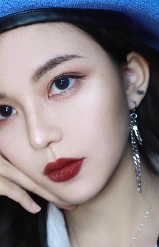 lilian x abucon 蓝不绿 玉蓝 网红爆款 淡妆素颜可戴 年抛 商品图4