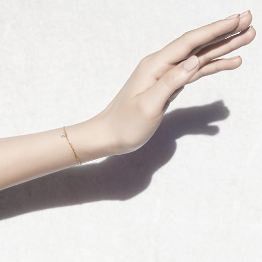 YIN「莹」暖金珍珠系列18K金AKOYA珍珠手链 商品图5