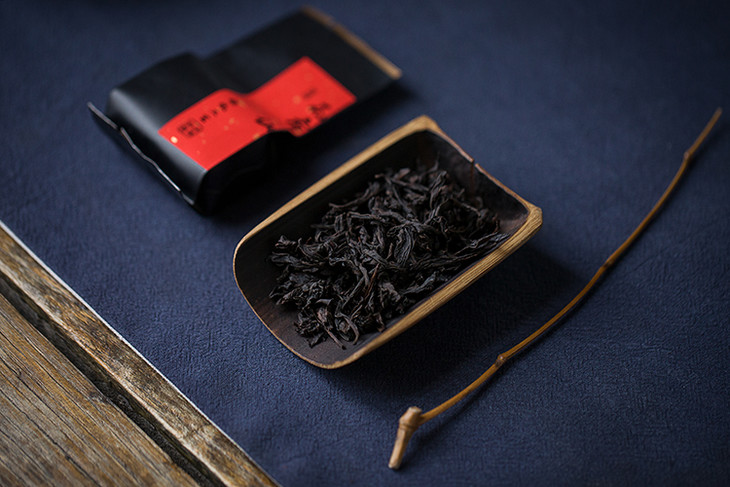 茶香记 花香水仙1801 2018年 中足火 花香 汤水柔和 武夷岩茶