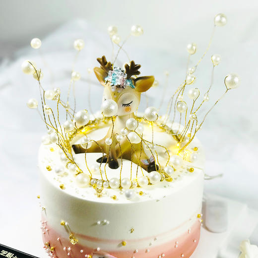 【娇羞的小鹿】生日蛋糕- 你娇羞淡雅的神态 却抵挡不住身上散发光芒 商品图1