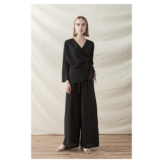 Viktoria Chan | Vilma Silk Wrap TOP  [真丝裹身上衣] 商品图3