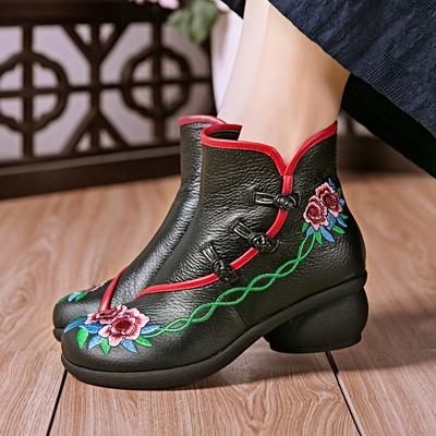 tjc6686复古民族风真皮女靴粗中跟短筒女鞋tzw