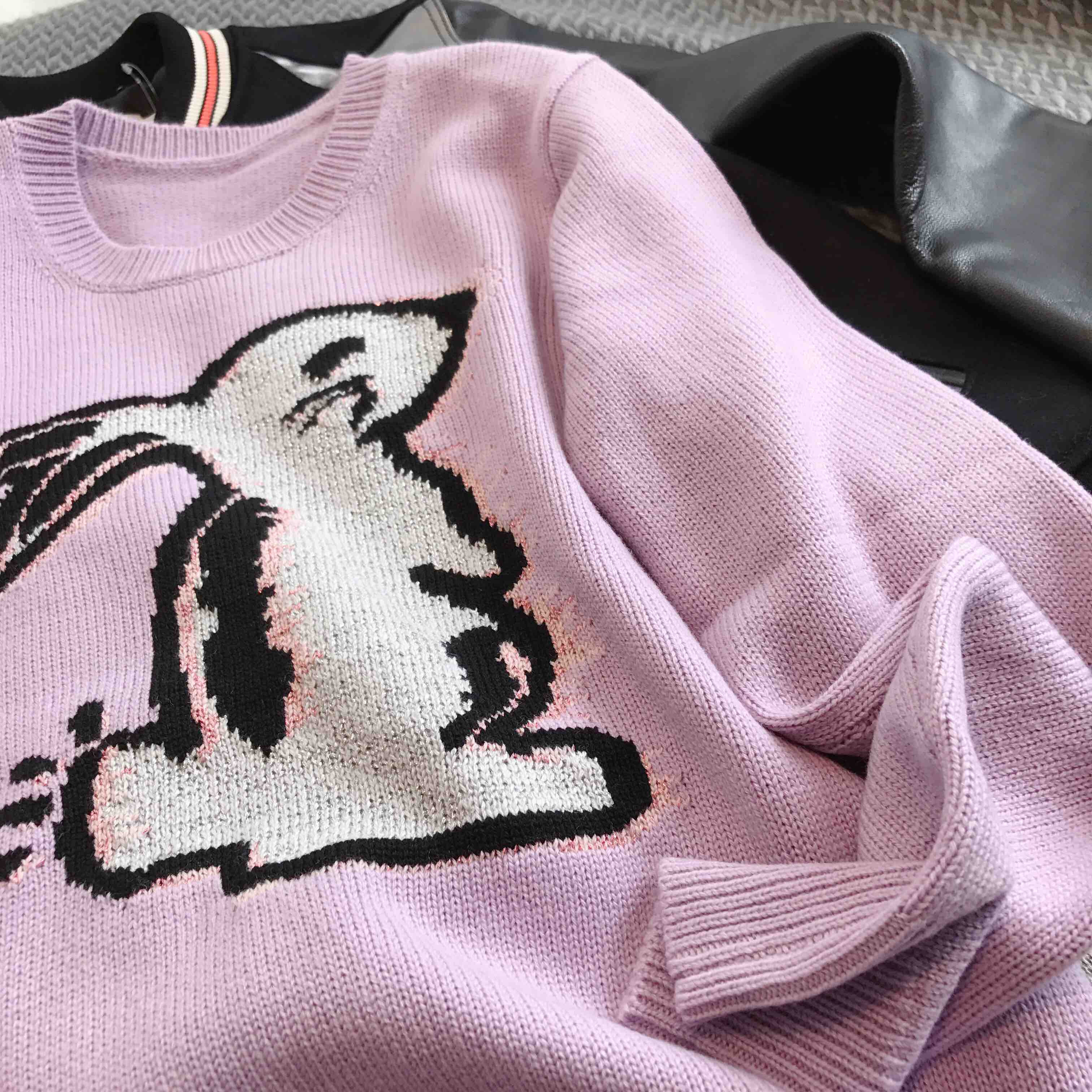 现货春天到啦~给你们最最最好的~ 早春温柔香芋紫羊绒提花兔子毛衣