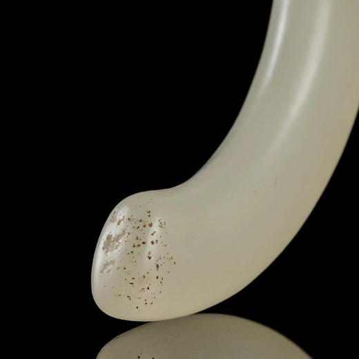 红山文化单孔玉璜