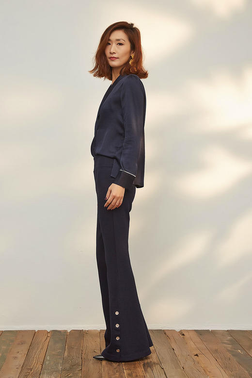 TYNVIE 金扣装饰喇叭裤 商品图2