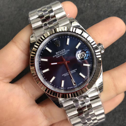 劳力士EW日志型41系列 男士腕表
机芯：搭载改Cal.3235全自动机械机芯 商品图1