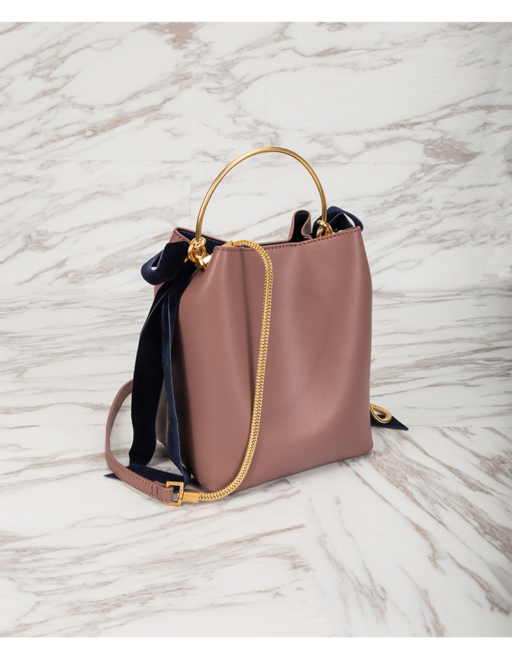 授权产品charleskeith2019情人节新加坡限量小ck水桶包丝绒蝴蝶结限定