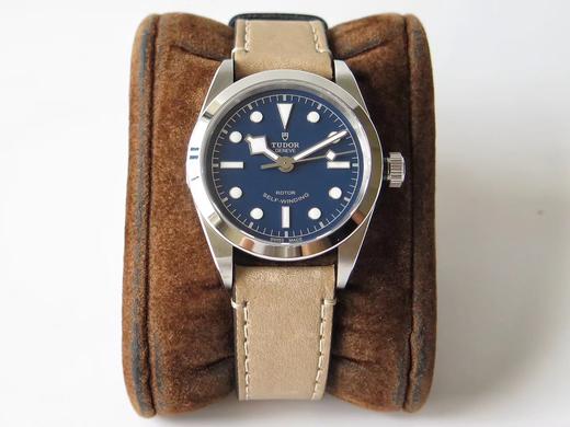 dt碧湾系列,型号:m79540-0005 款式:自动机械,36毫米,中性