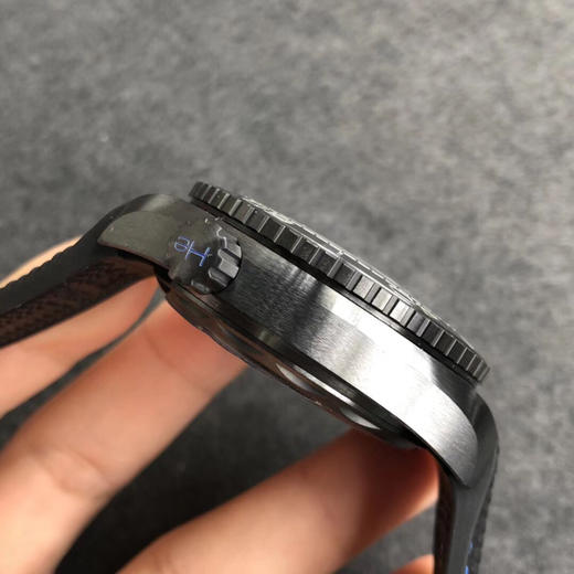 VS 欧migaOMEGA 压轴之作！全黑陶瓷海马海洋宇宙600米 "深海之黑" —新西兰酋队长 不怕刮花 不怕旧！ 商品图4