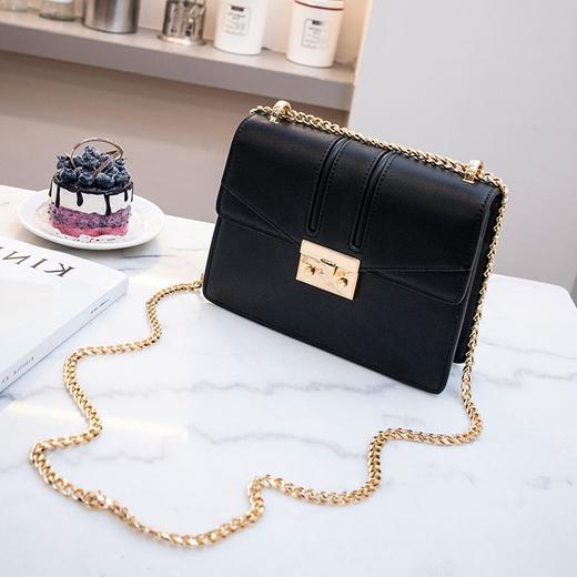 【授权产品】Charles&Keith包包女2018秋冬新款小ck-0639网红酒神小方包链条女包 商品图3