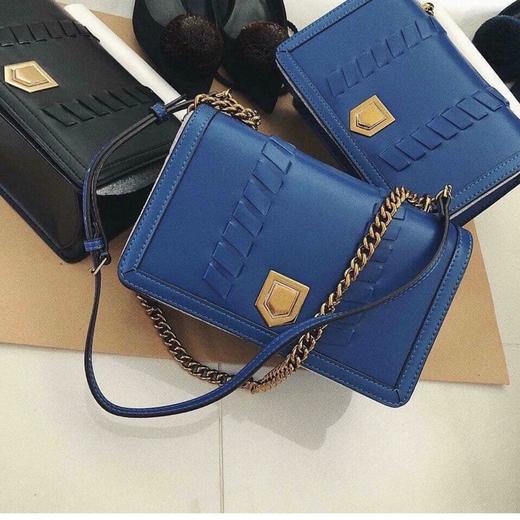 授权产品charleskeith小ck编织单肩斜挎链条包流浪包80680689