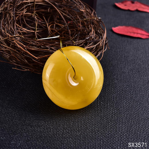 蜜蜡平安扣吊坠克重182g规格404177mm编码sx3571