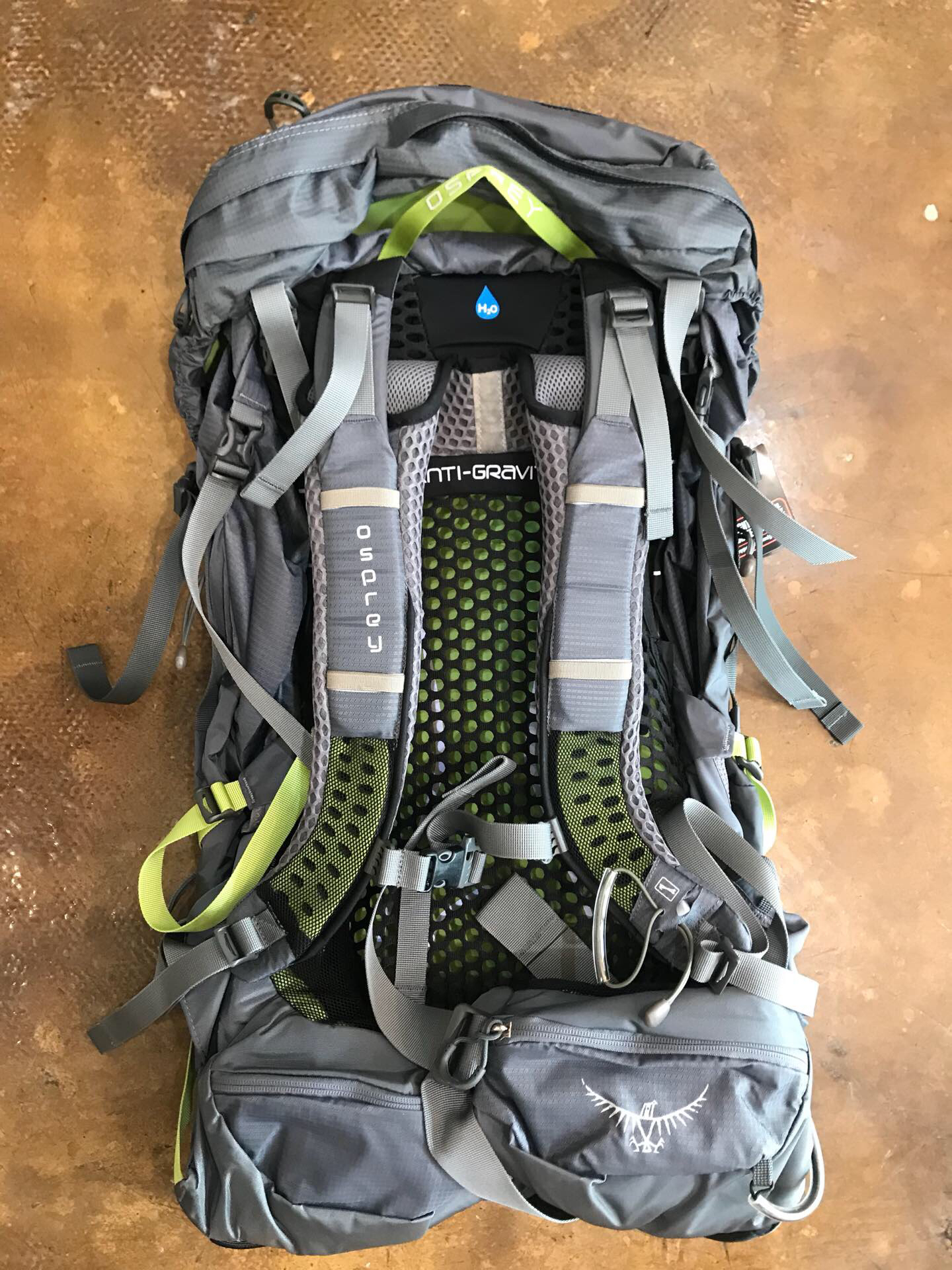 小鹰ospeyatmos气流65lag反重力户外徒步登山包双肩背包背包