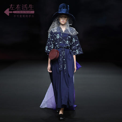 林栖推荐非遗蓝染蓝印花布连衣裙生活在左s992104259w1901361