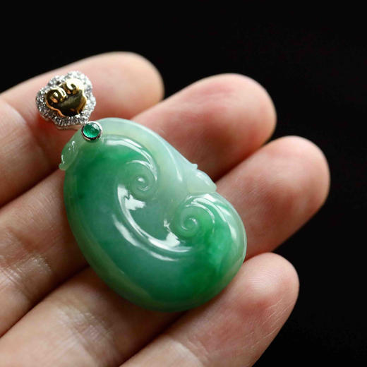 糯冰种阳绿翡翠如意 商品图7