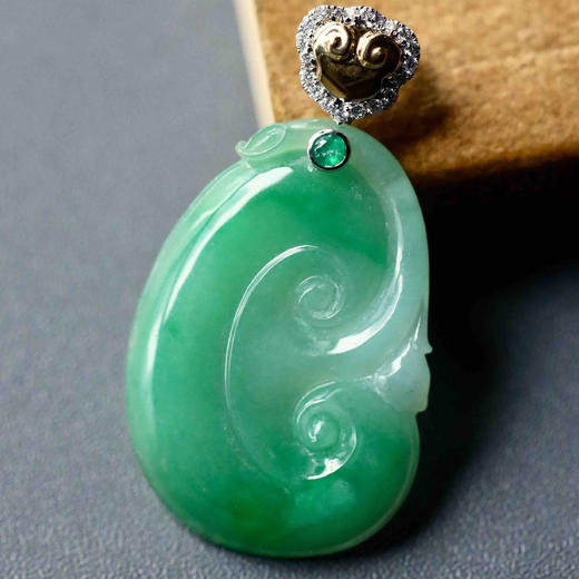 糯冰种阳绿翡翠如意 商品图1