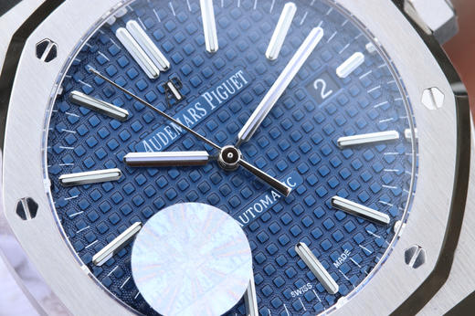 JF爱彼皇家橡树15400，3120自动机械机芯，男士手表，材料：精钢 动力储备：60小时 表径：41毫米 表壳厚度：9.8毫米 表壳材质 商品图3