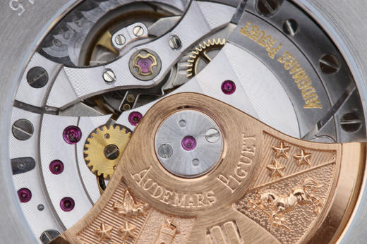 JF爱彼皇家橡树15400，3120自动机械机芯，男士手表，材料：精钢 动力储备：60小时 表径：41毫米 表壳厚度：9.8毫米 表壳材质 商品图7