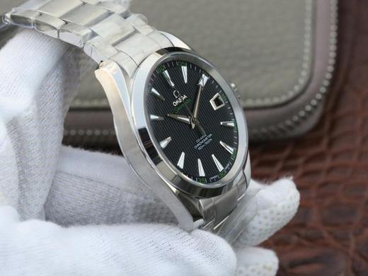 XF欧米茄海马150米系列231.10.42.21.01.004，钢带/皮带。原版8500自动机械,41.5毫米,男士 表径：41.5毫米 表镜材质：圆弧形双面防反光 商品图4