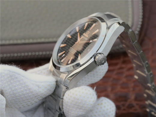 XF欧米茄海马150米系列：231.10.42.21.01.006 系列：海马 款式：41.5毫米 材质：磨砂处理精钢 表径：41.5毫米 精钢表带，原版8500自动机 商品图5