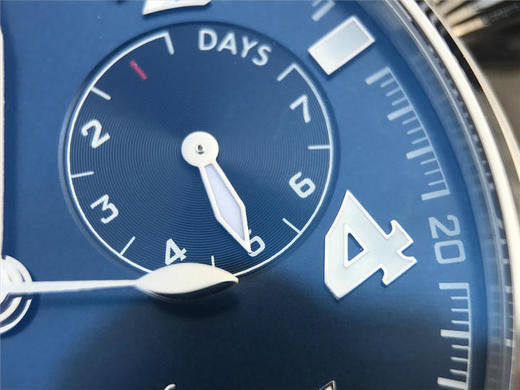 ZF万国大型飞行员大飞IW500908，3点钟位置真动能显示器，冰蓝夜光！一比一原装51111自动机械机芯。男士，不透底， 47毫米，精钢表 商品图8