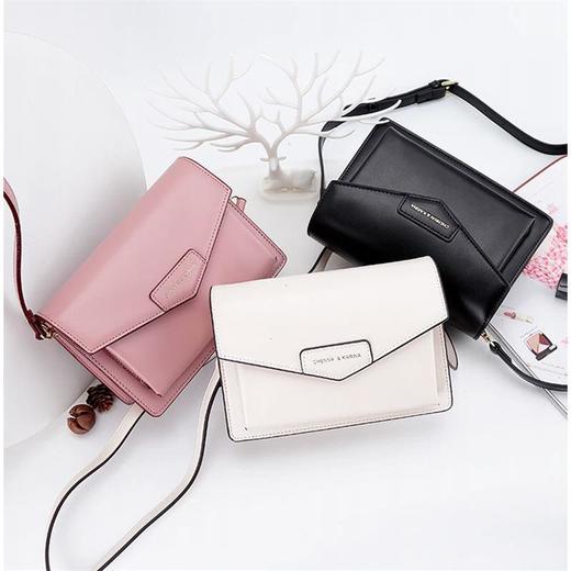 【授权产品】Charles&Keith小ck2-6858新加坡限定宽带斜挎包百搭邮差包信封包 商品图0