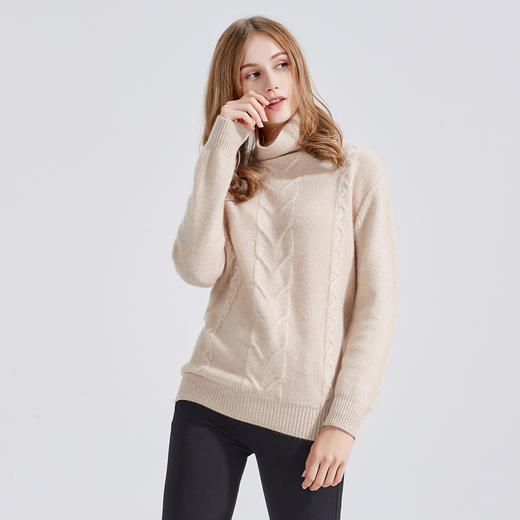 衣尚两翻领绞花羊绒衫