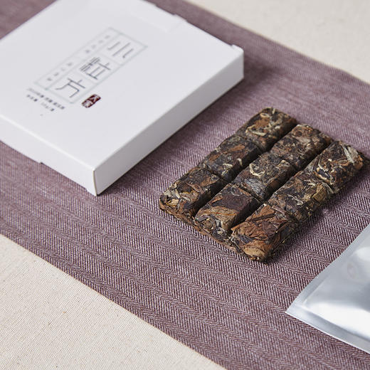 大家系列丨2010年 贡眉 小粒方 400g/盒 商品图2