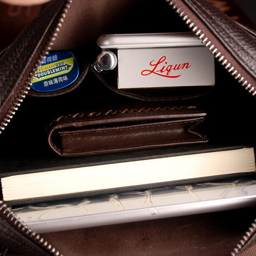 七匹狼SEPTWOLVES男士休闲单肩斜挎包商务男包1A01025A 商品图3