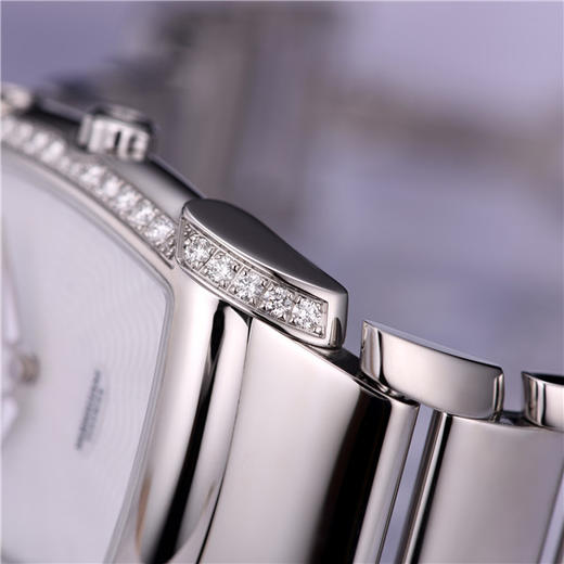 帕玛强尼 Parmigiani KALPA DONNA系列女士石英腕表 PFC186-0023301-B00002 商品图1