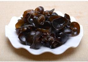 鲜小木耳 约400g  检测合格，无公害