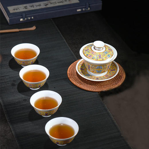 黄地珐琅彩缠碟翩舞吉祥杯5头茶具 商品图3