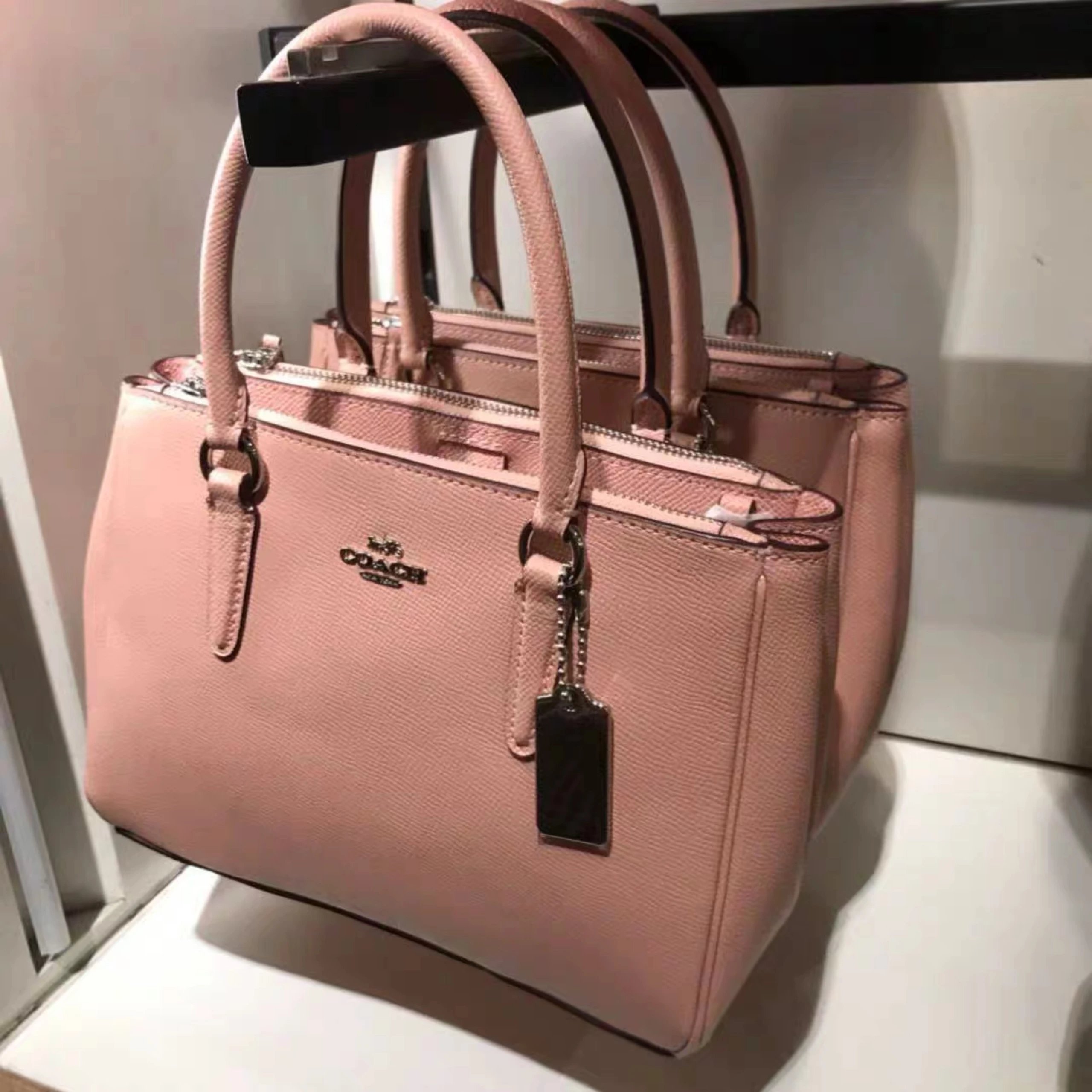 coach蔻驰新款纯皮粉色小号杀手包手拎单肩斜挎