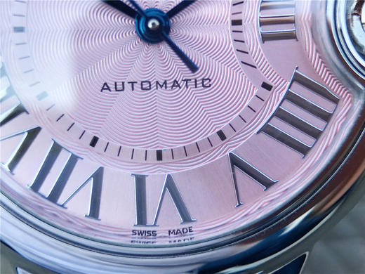 V6卡地亚蓝气球W6920100女表，原装瑞士ETA2671机芯 （正品的基础机芯）蓝气球 33mm女款，尺寸33MM ，市面上独家货源，精钢表带 商品图5