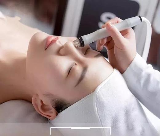 小气泡面部清洁