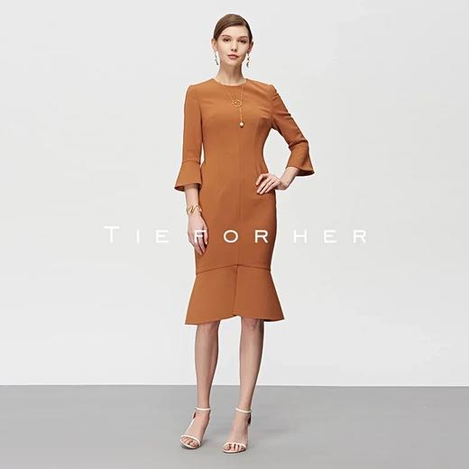 19SSDU152甜橘色鱼尾连衣裙 商品图1