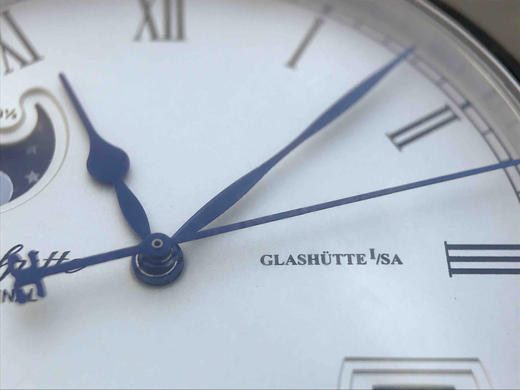 F格拉苏蒂原创议员大日历月相腕表100-04-32-12-04 。直径40mmx厚11mm。男士手表，皮表带，自动机械机芯，透底 商品图8