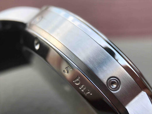 F格拉苏蒂原创议员大日历月相腕表100-04-32-12-04 。直径40mmx厚11mm。男士手表，皮表带，自动机械机芯，透底 商品图11