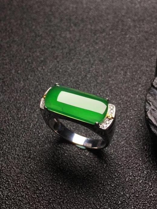 z3530翡翠18k金镶冰种男款戒指