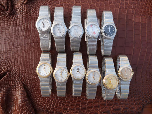 V6欧米茄星座系列，27毫米石英腕表 ，仿表史上首次搭载原版欧米茄L963.2专用机芯 选用进口SUS316精钢 钢色更加白皙 所有散件均可同原版 商品图5