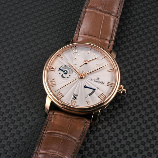 宝珀 Blancpain 经典系列男士自动机械腕表 6665-3642-55B 商品图6