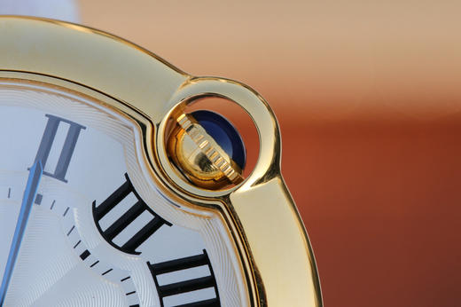 卡地亚蓝气球46mm超大号新款首发』，蓝气球系列W6920054。采用稳定性超强的进口9015自动机械机芯  蓝宝石镜面 原版剑型指针 焠火烤钢蓝指针  46mm 厚度仅有7.05m 商品图3